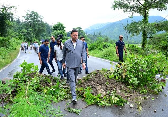 मुख्यमंत्री धामी आपदा प्रभावित क्षेत्रों के स्थलीय निरीक्षण पर पहुँचे केसरवाला व मालदेवता