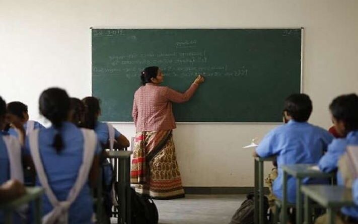 शिक्षकों के ट्रांसफर पर संशय कायम, शिक्षा विभाग को प्राप्त हुए हजारों आवेदन।