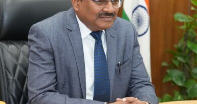 मुख्य सचिव आनन्द बर्द्धन ने देहरादून में विद्युत लाईनों की अंडरग्राउण्ड केबलिंग को लेकर ऊर्जा विभाग एवं जिलाधिकारी देहरादून के साथ महत्वपूर्ण बैठक की।
