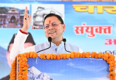 मुख्यमंत्री पुष्कर सिंह धामी ने ऋषिकेश से चार धाम जाने वाली बसों को हरी झंडी दिखाकर किया रवाना