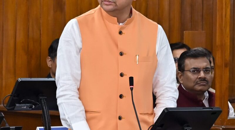 मुख्यमंत्री पुष्कर सिंह धामी बोले, महिला सशक्तिकरण के प्रयासों पर न हो किसी भी प्रकार की राजनीति