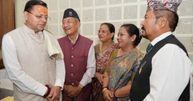 मुख्यमंत्री पुष्कर सिंह धामी ने मुख्य सेवक सदन में जनसुनवाई कर लोगों की समस्याएं सुनीं।