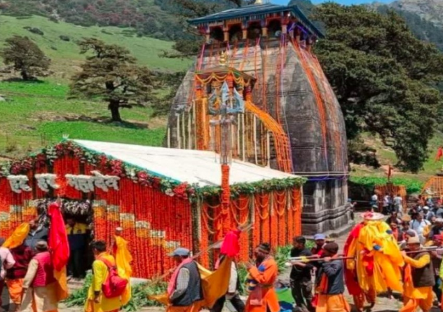 द्वितीय केदार श्री मदमहेश्वर मंदिर के कपाट श्रद्धा एवं वैदिक विधि-विधान से खुले
