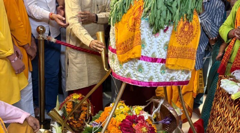 मुख्यमंत्री धामी के मुख्यसेवक के रूप में 5 वर्ष पूर्ण होने पर उत्तरकाशी में विशेष पूजा-अर्चना