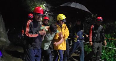 केदारनाथ पैदल मार्ग पर गहरी खाई में गिरे युवक का एसडीआरएफ ने किया सफल रेस्क्यू