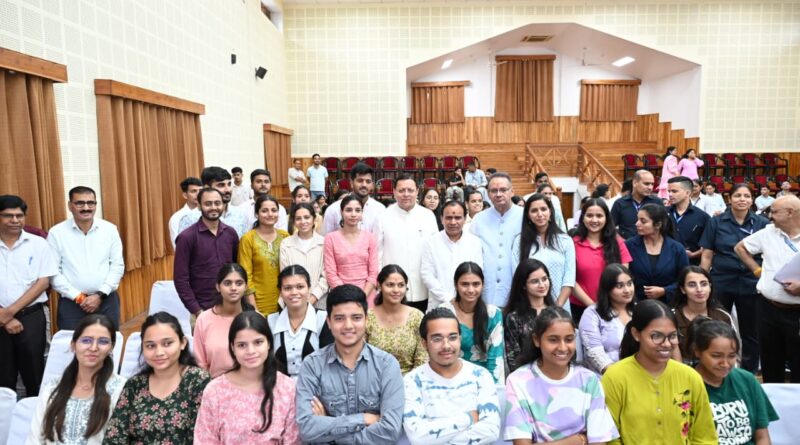 मुख्यमंत्री पुष्कर सिंह धामी ने किया ‘मुख्यमंत्री युवा भविष्य निर्माण योजना’ का शुभारंभ