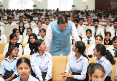 युवाओं को राज्य में ही मिलेंगे रोजगार और शिक्षा के अवसर,पलायन रोकने पर सरकार का जोर