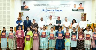 मुख्यमंत्री पुष्कर सिंह धामी ने आयुष एवं ईएसआई के 332 नव नियुक्त कार्मिकों को प्रदान किए नियुक्ति पत्र