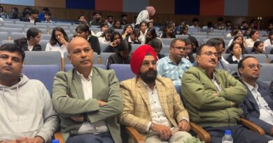 कौशल विकास, अप्रेंटिसशिप, स्टार्टअप और स्वरोजगार के अवसरों के साथ सरकारी योजनाओं की दी जानकारी